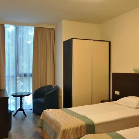 Hotel Free *